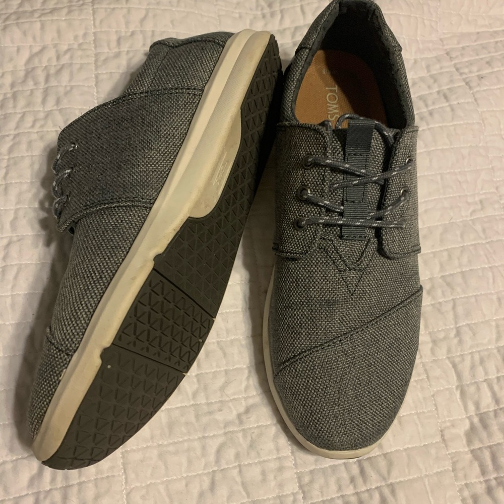 Tom’s Canvas Sneakers